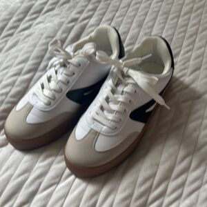 NWT Dolce Vita Classic White, Black and Tan Sneakers